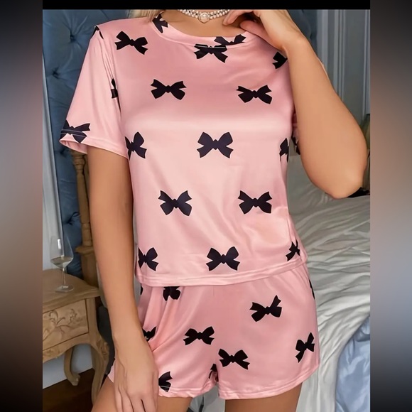 Two piece bowtie pajamas - Picture 5 of 5